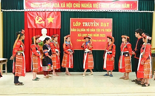 Gìn giữ nét đẹp văn hóa truyền thống dân tộc Pà Thẻn