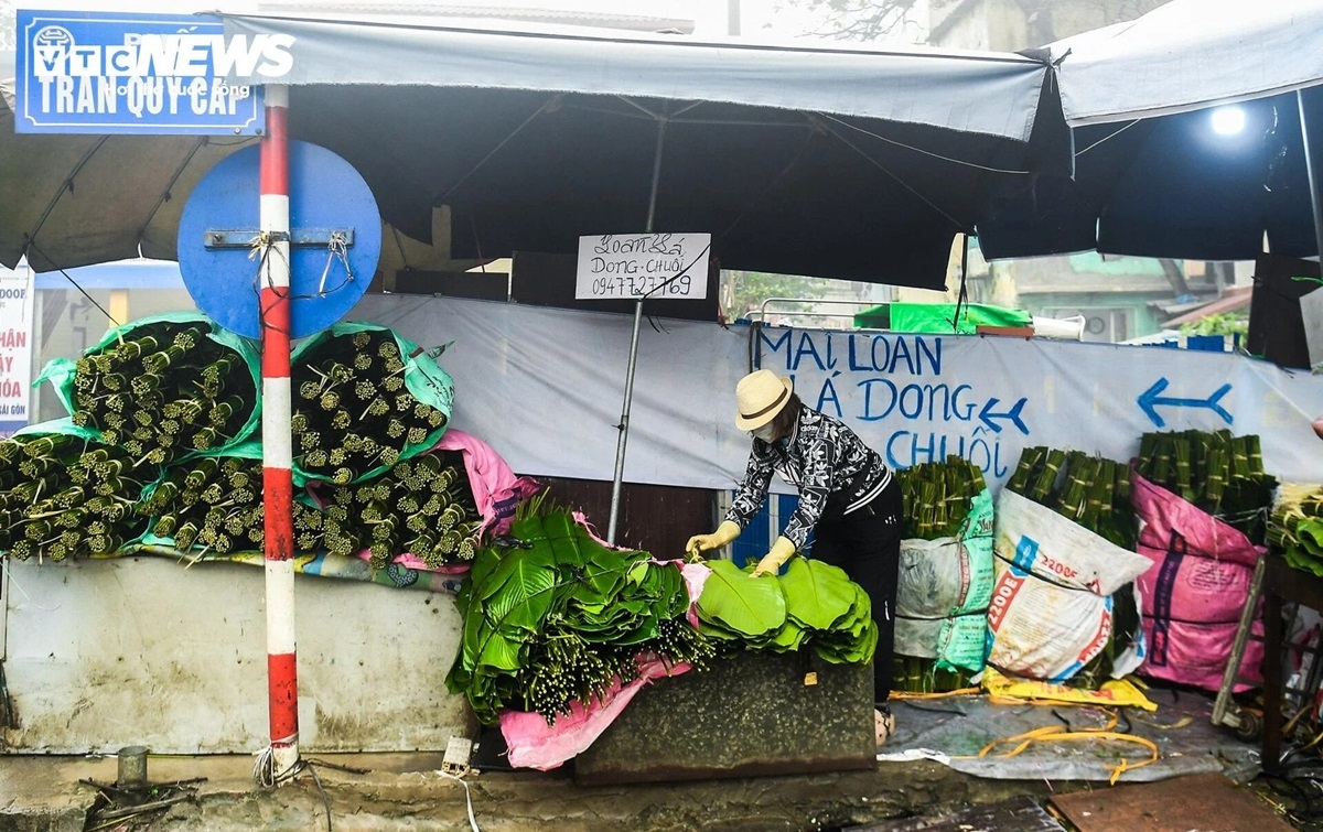 cho la dong lau doi nhat ha noi nhon nhip ngay giap tet hinh anh 5