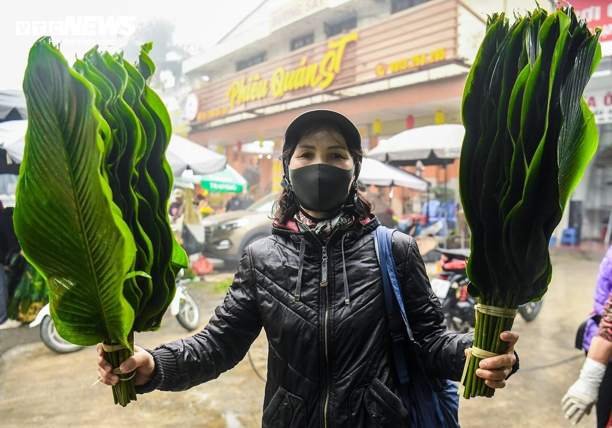 cho la dong lau doi nhat ha noi nhon nhip ngay giap tet hinh anh 8