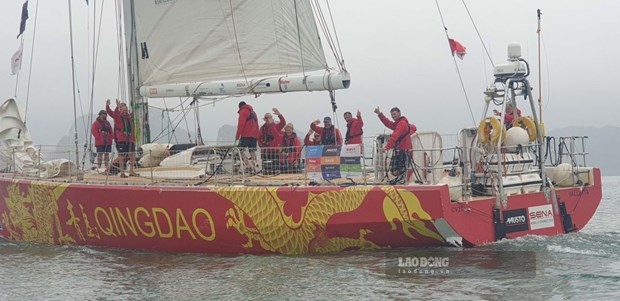first teams in clipper round world yacht race dock at ha long port picture 1