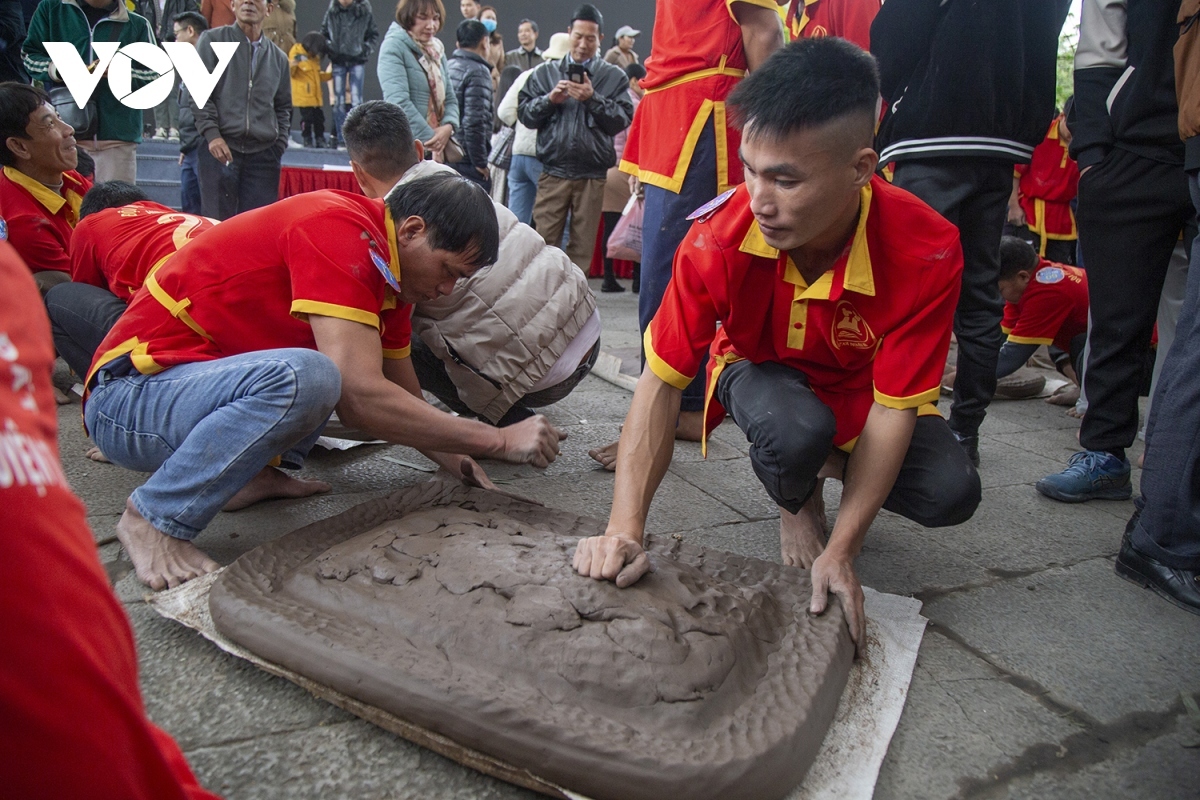 over 200 makers join unique clay firecracker festival in hai duong picture 7