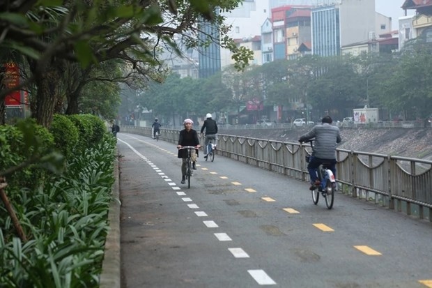 hanoi pilots exclusive route for pedestrians, bicycles picture 1 hanoi pilots exclusive route for pedestrians, bicycles picture 1