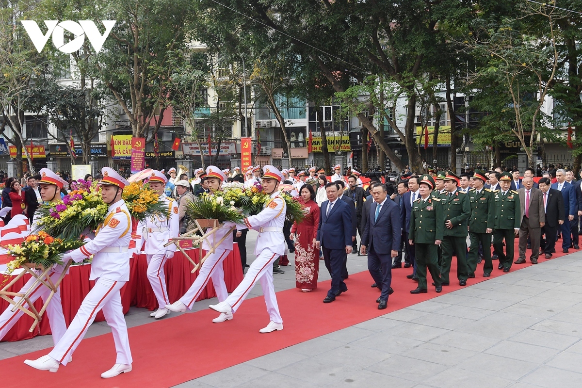 thousands attend dong da festival in memory of king quang trung picture 2