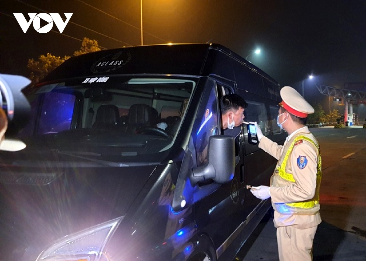 vietnam gets tough on drink driving with stricter penalties picture 2