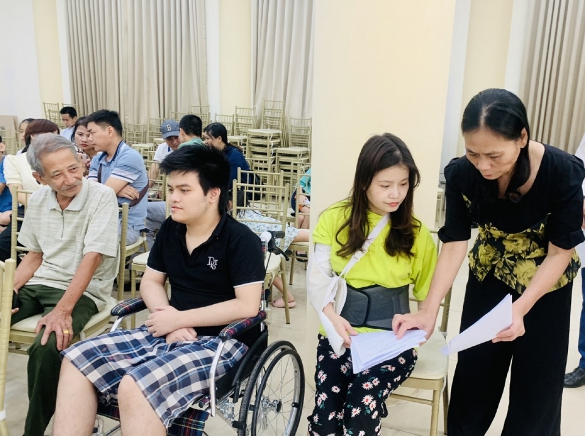 Yêu thương ở quanh ta