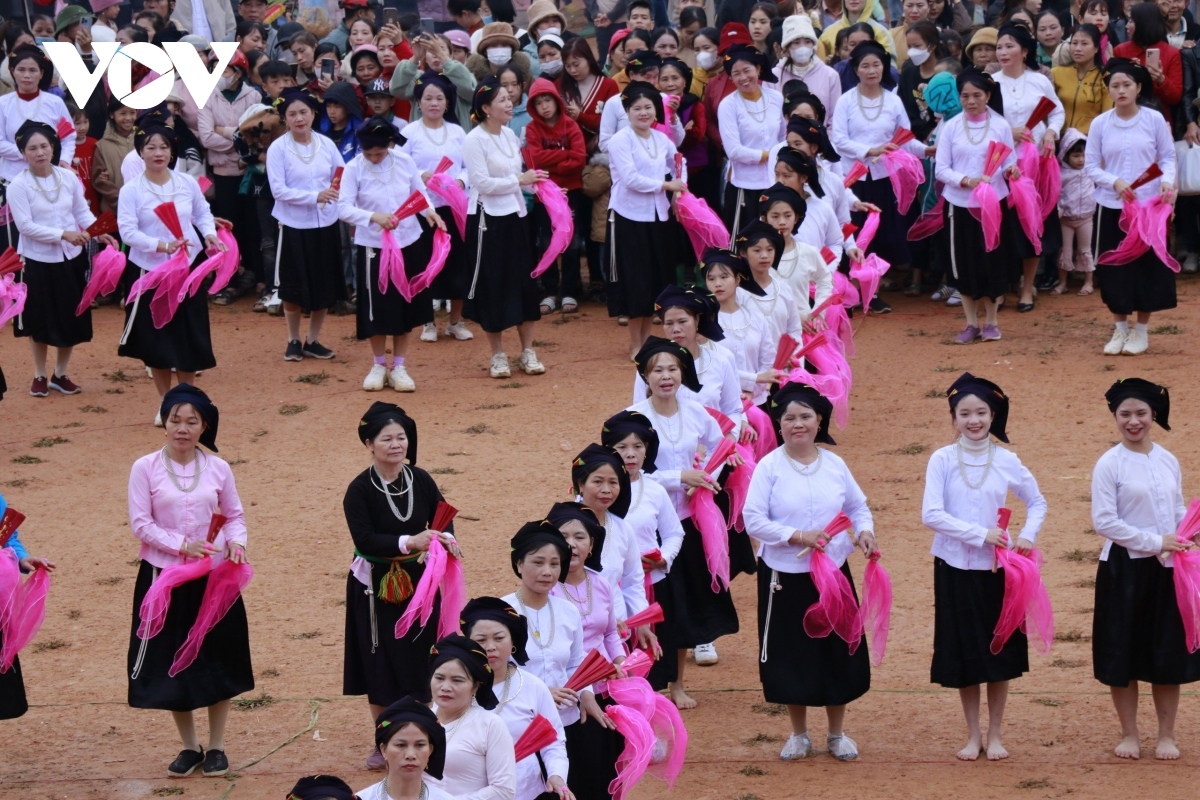 xo may festival in yen bai province excites crowds picture 8