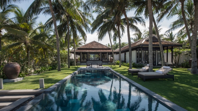 two vietnamese hotels given five stars by forbes travel guide picture 1