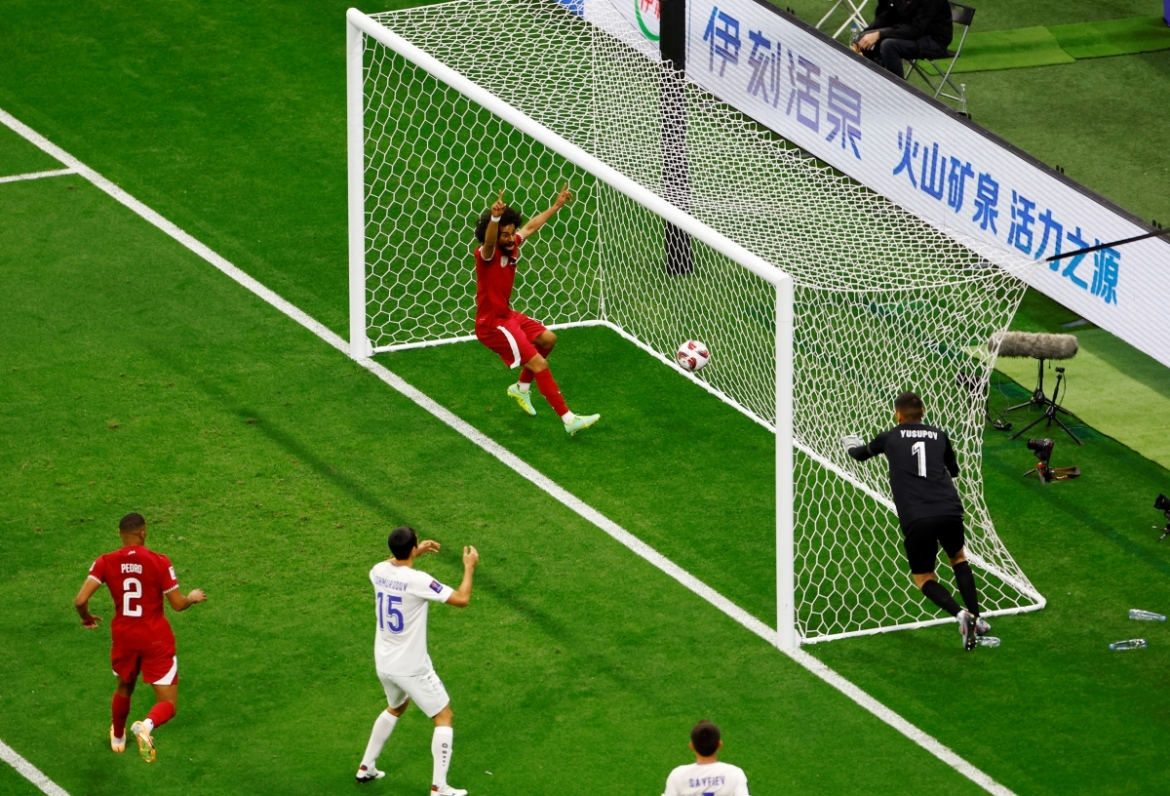 ket qua asian cup 2023 qatar thang kich tinh uzbekistan de vao ban ket hinh anh 1