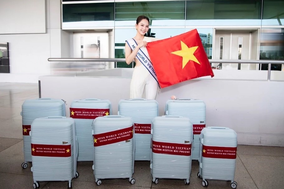 mai phuong departs for miss world pageant in india picture 1