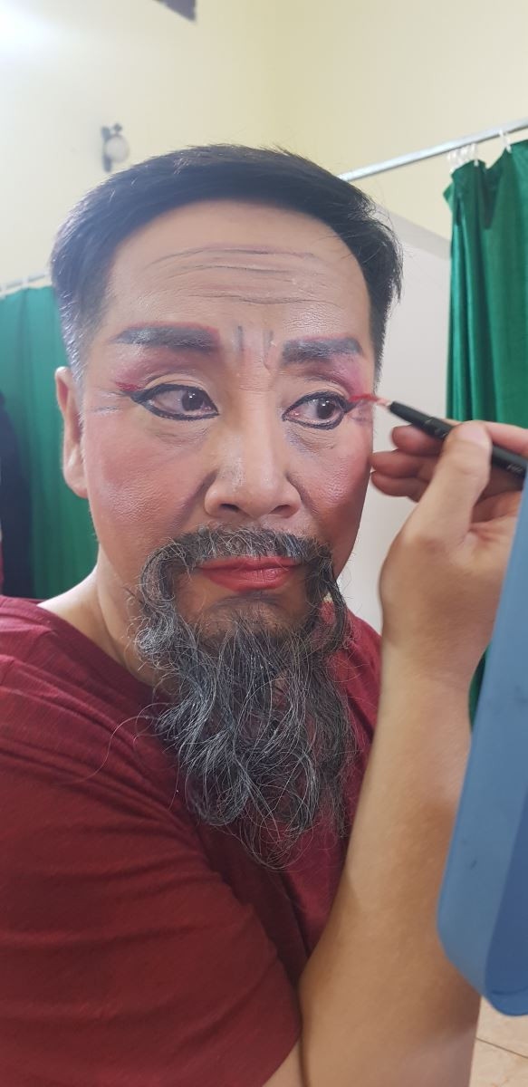 sau cánh màn nhung hình ảnh 3 sau canh man nhung hinh anh 3