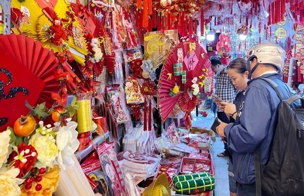 merchants anticipate strong sales for tet picture 1