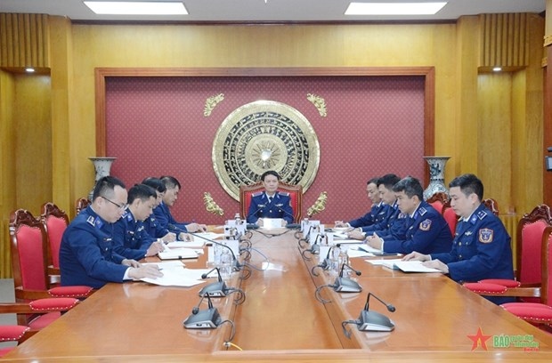 vietnamese and chinese coast guards join in combating crimes in gulf of tonkin picture 1