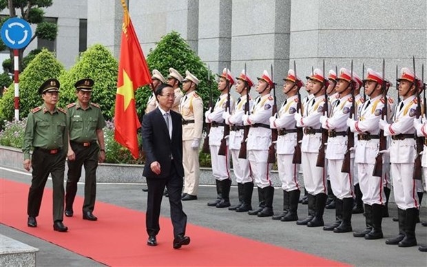 president pays pre-tet visit to hcm city picture 1