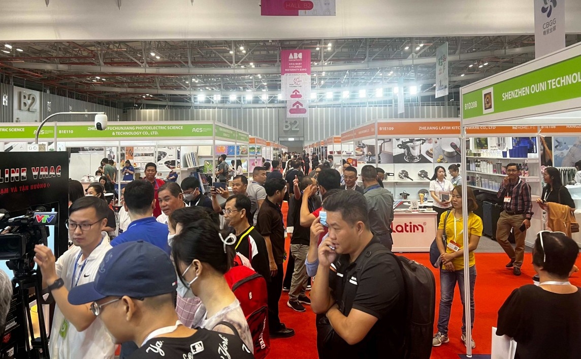 largest fair of chinese manufacturers in vietnam attracts over 500 businesses picture 1