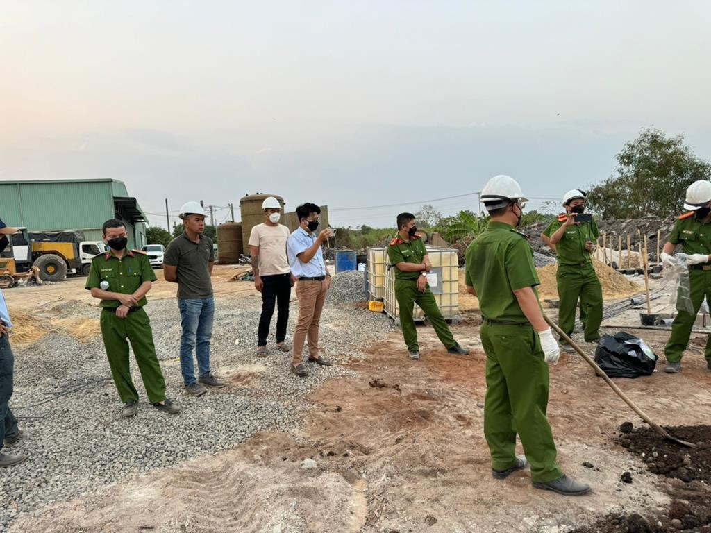 kiem tra doanh nghiep o Dong nai nghi chon lap hang ngan tan chat thai hinh anh 1