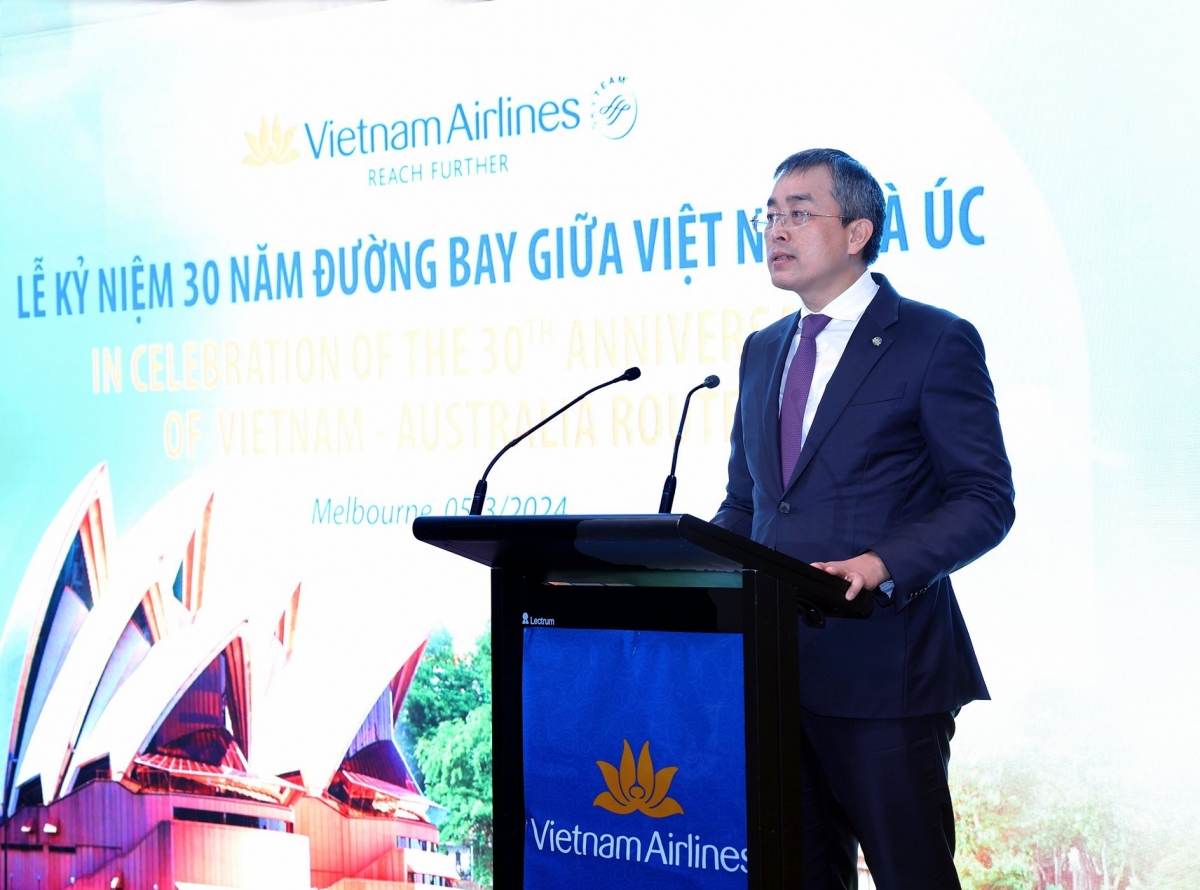 vietnam airlines ky niem 30 nam duong bay thang viet nam - australia hinh anh 2