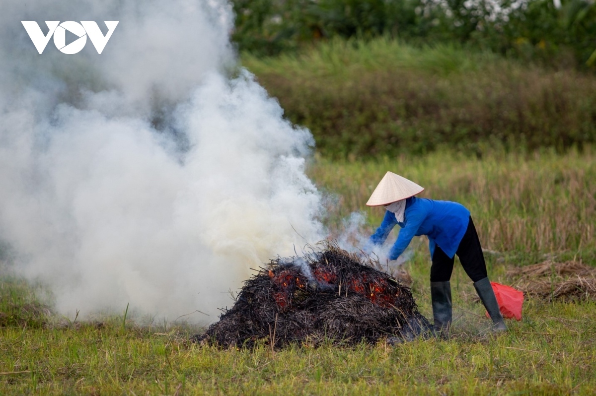 Cần làm gì để kiểm soát ô nhiễm không khí ở Hà Nội?