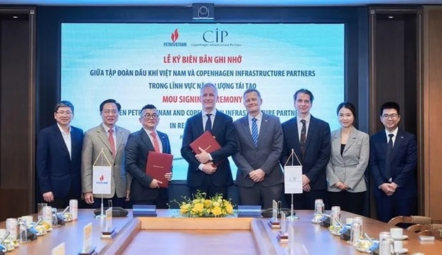 petrovietnam partners with danish firm to develop renewable energy picture 1