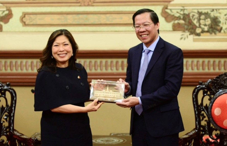vietnam is canada s key trading partner, says minister mary ng picture 1