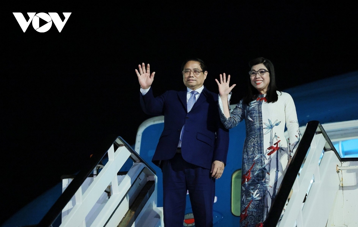 pm arrives in melbourne for asean - australia summit and official visit to australia picture 1