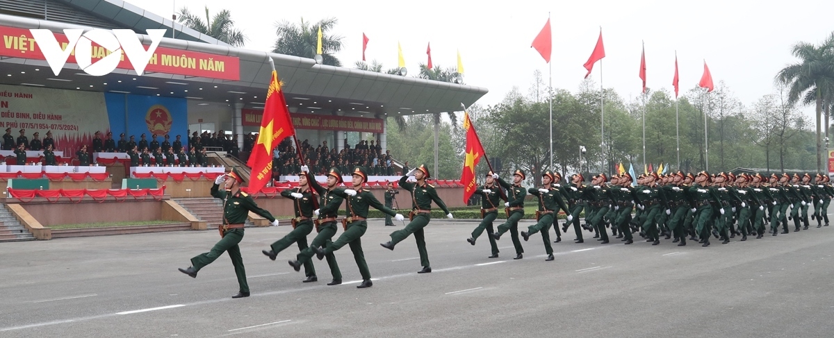 rehearsal for military parade to mark 70th anniversary of dien bien phu victory picture 10