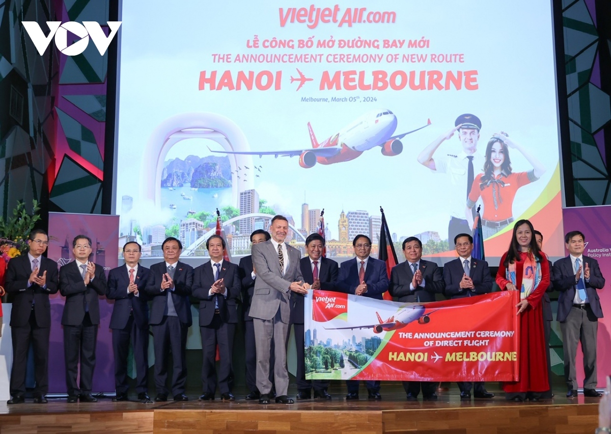 pm chinh calls on australian businesses to invest in new growth drivers in vn picture 3