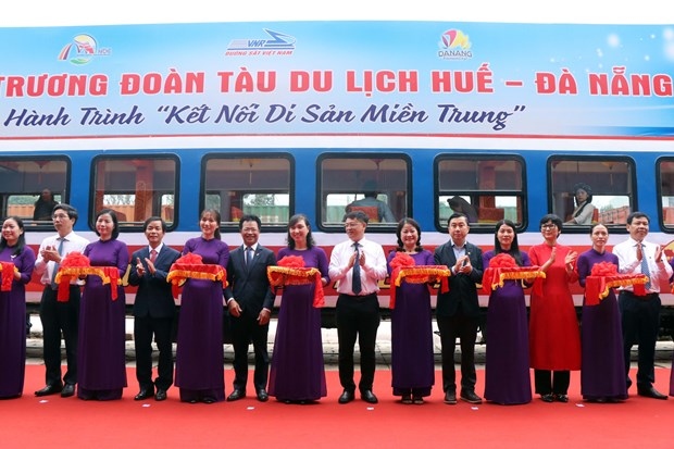 heritage train route launched to connect hue, da nang picture 1