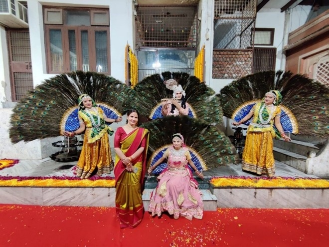 well-known indian folk dance troupe to perform in vietnam picture 1