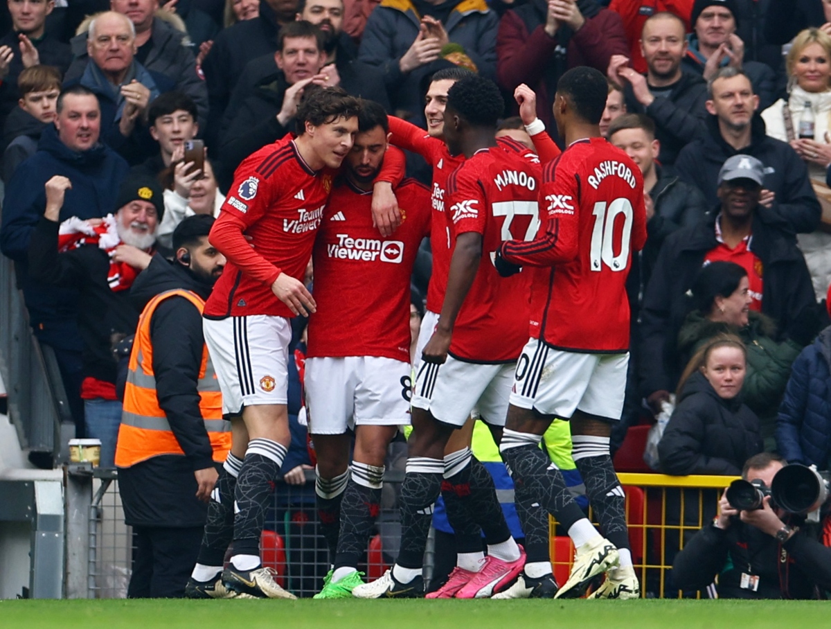 Bảng xếp hạng Ngoại hạng Anh mới nhất: Arsenal tạm dẫn đầu, MU áp sát top 4