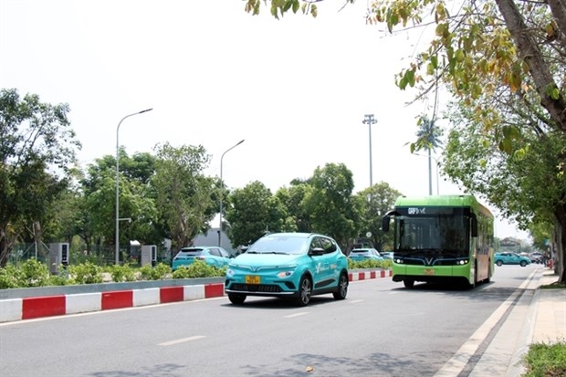 vietnam s ride-hailing expected to reach us 2.16 billion by 2029 picture 1