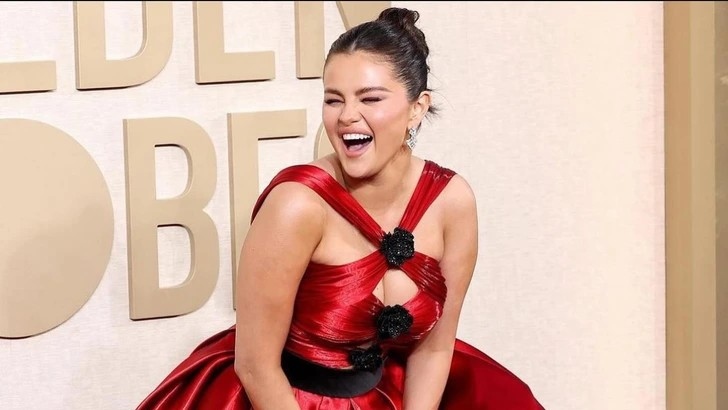 Những bộ cánh khiến Selena Gomez lọt top trang phục thảm họa