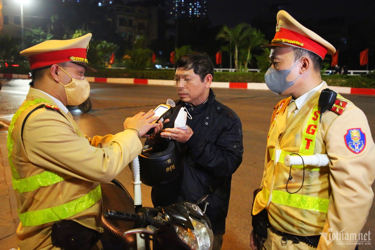 Xi inspects southwest China's Chongqing Municipality