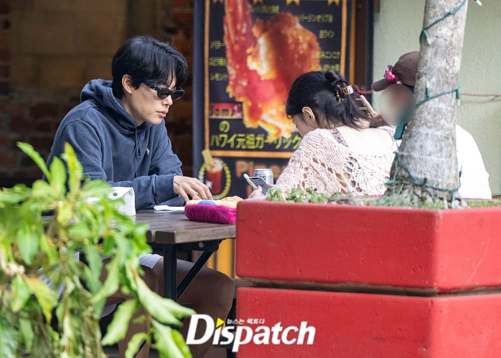 dispatch tung anh ryu jun yeol va han so hee hen ho o hawaii hinh anh 1