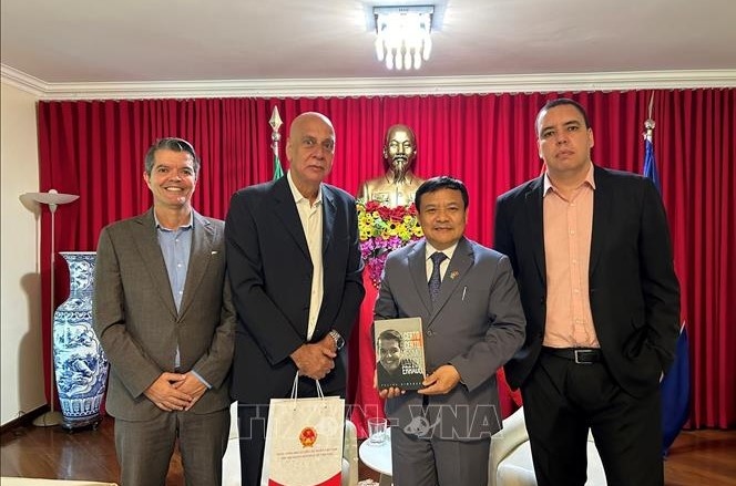 brazilian city aspires to boost sports and tourism co-operation with vietnam picture 1