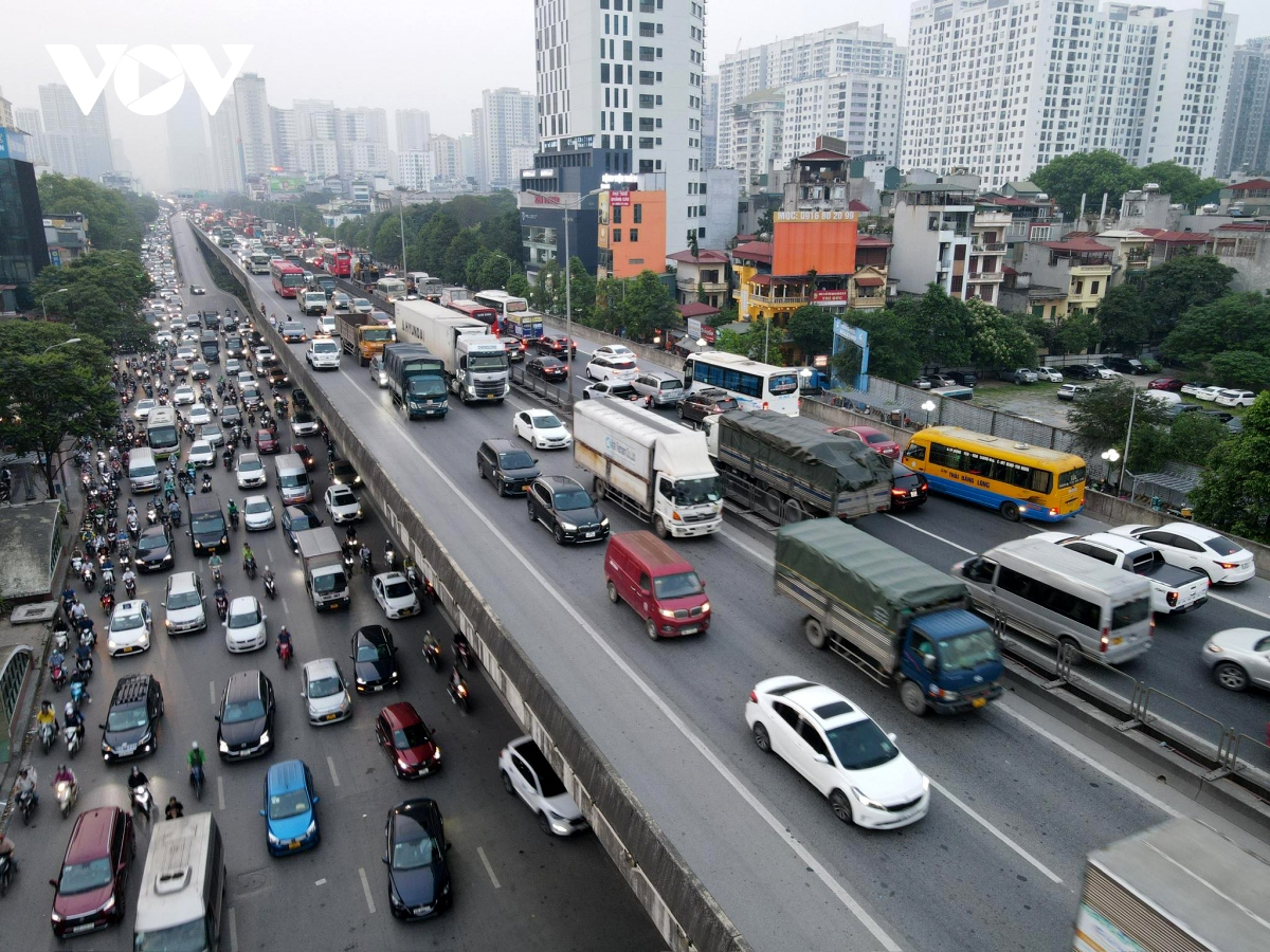hanoi arteries get gridlocked as people flock to hometown on holiday picture 2