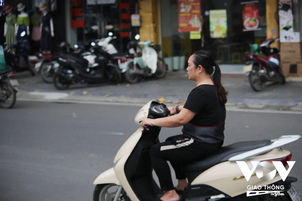  cay lon tuoi khong chiu doi mu bao hiem hinh anh 7