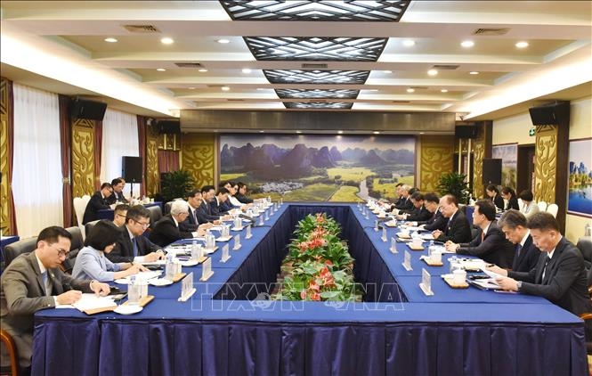 foreign minister bui thanh son visits china s guangxi province picture 1