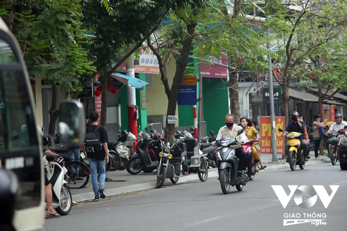  cay lon tuoi khong chiu doi mu bao hiem hinh anh 22