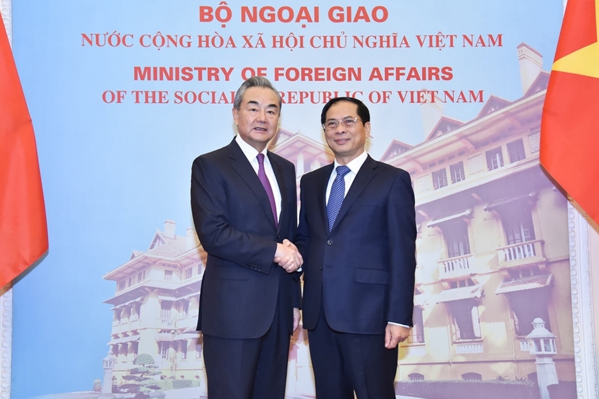 fm begins china visit to concritise comprehensive strategic partnership picture 1