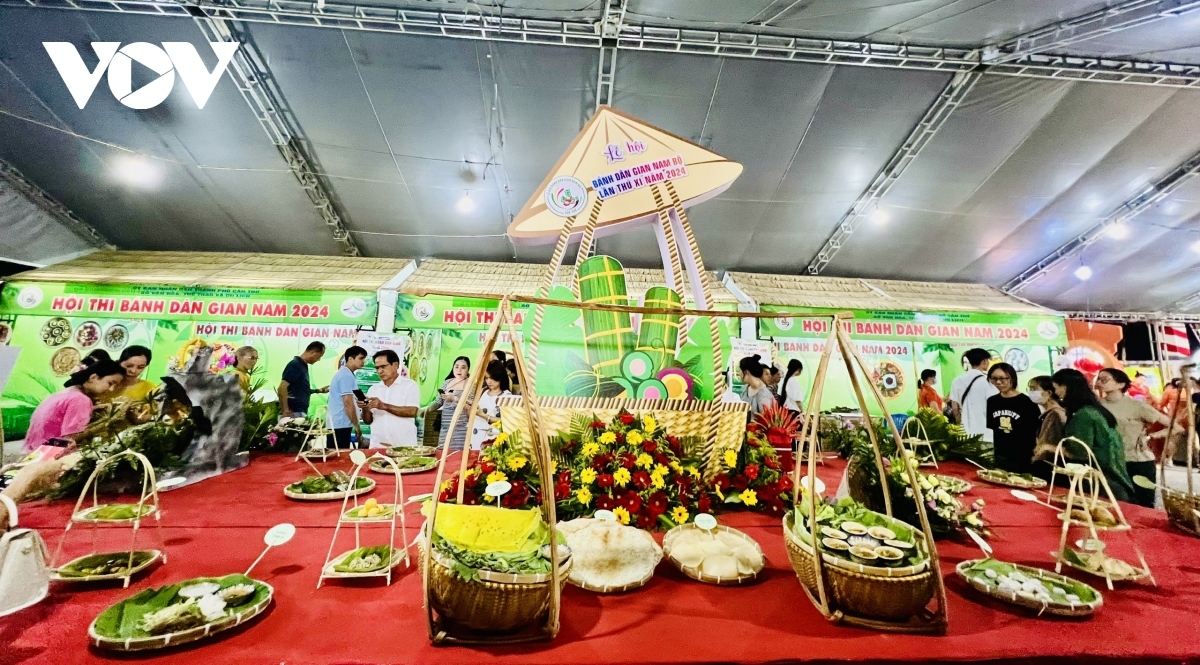 traditional cake festival showcases 100 signature kinds picture 15