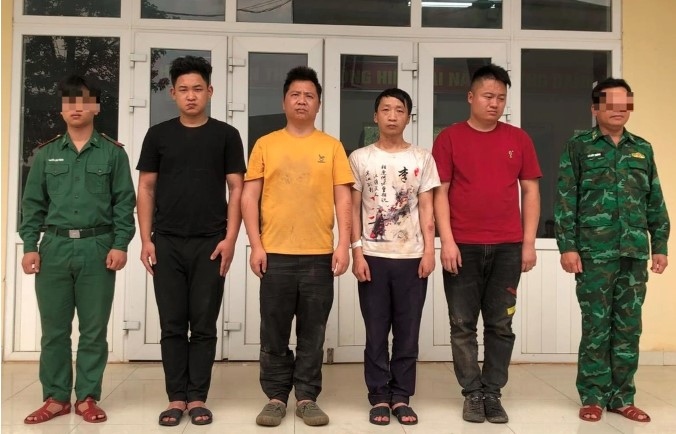 chinese nationals arrested for involvement in illegal exit to laos picture 1