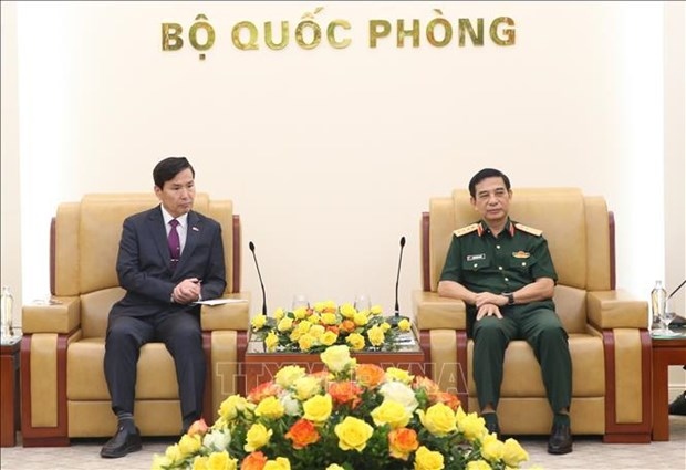 vietnam, rok boost defence ties picture 1