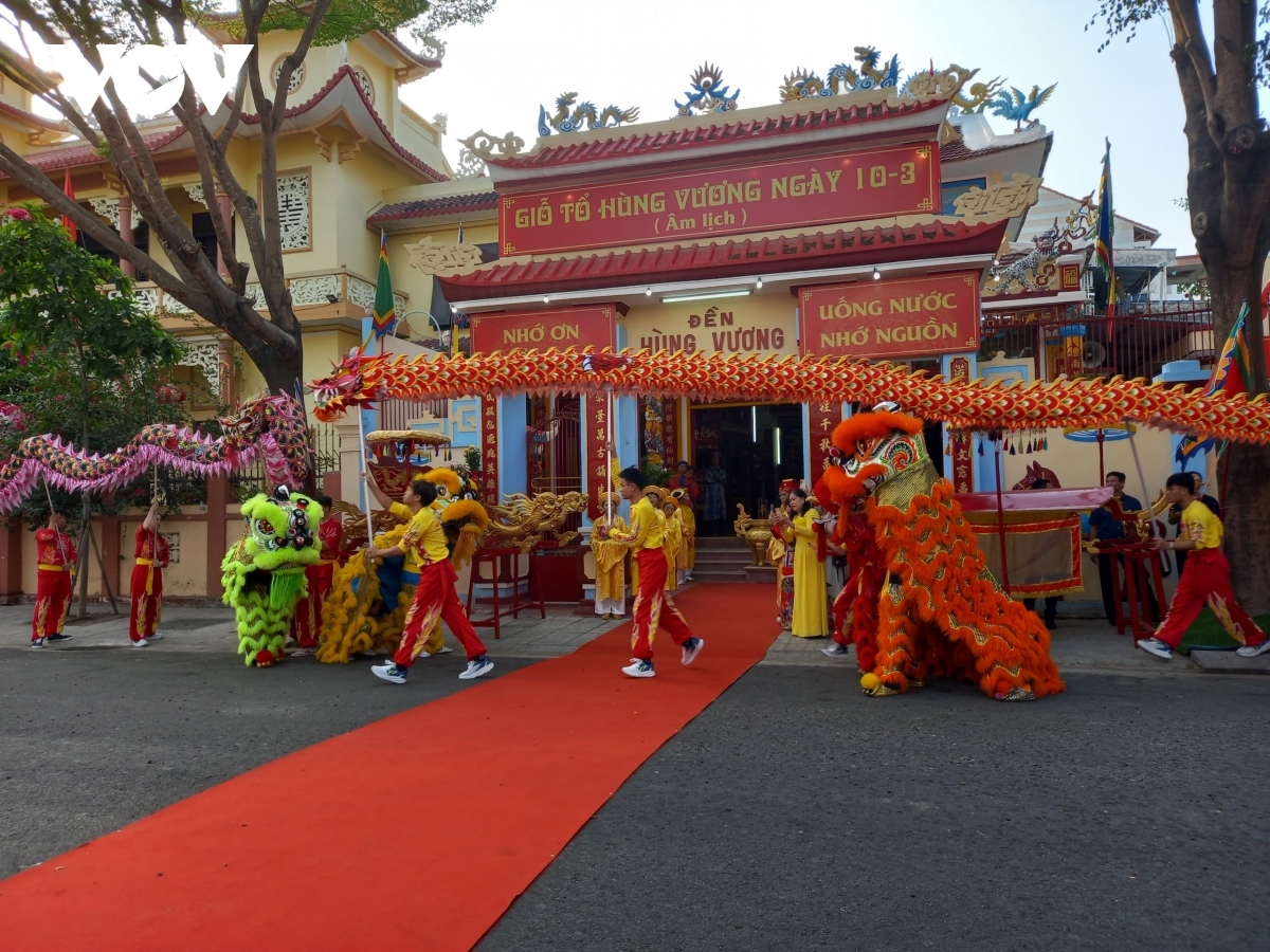 localities commemorate legendary ancestors - hung kings picture 10