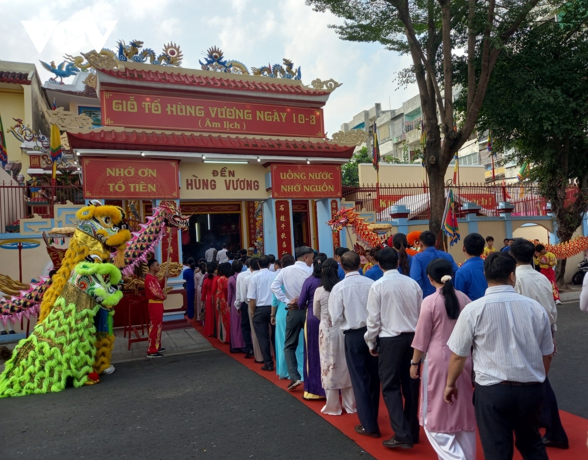 localities commemorate legendary ancestors - hung kings picture 11