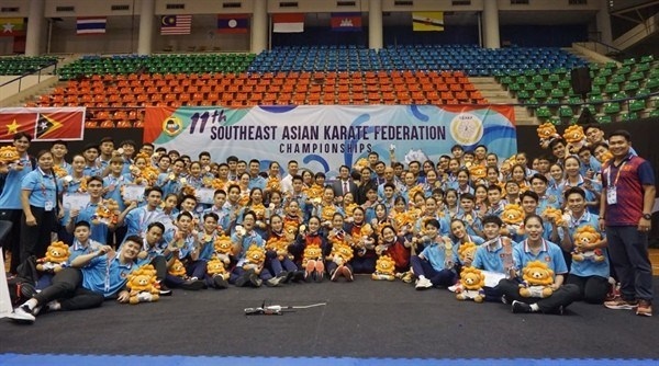 vietnamese karate athletes top regional championships picture 1