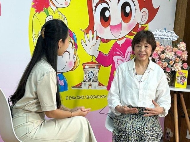 japanese writer ono eriko meets book lovers in vietnam picture 1