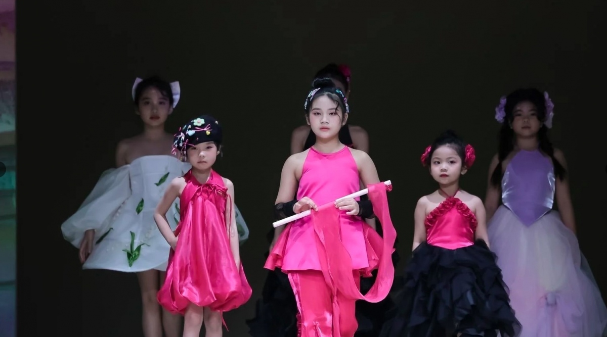 vietnamese child models impress shanghai fashion week picture 3