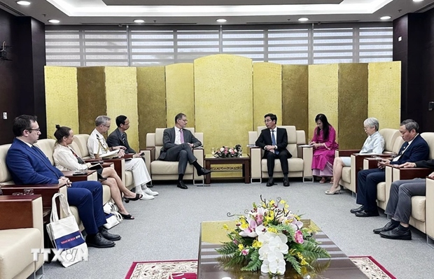 Da Nang seeks cooperation with French partners