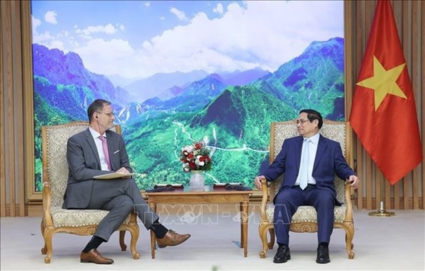 prime minister receives new french ambassador to vietnam picture 1