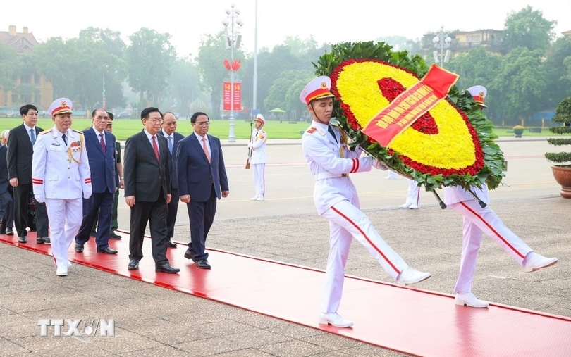 Lãnh đạo Đảng, Nhà nước vào Lăng viếng Chủ tịch Hồ Chí Minh